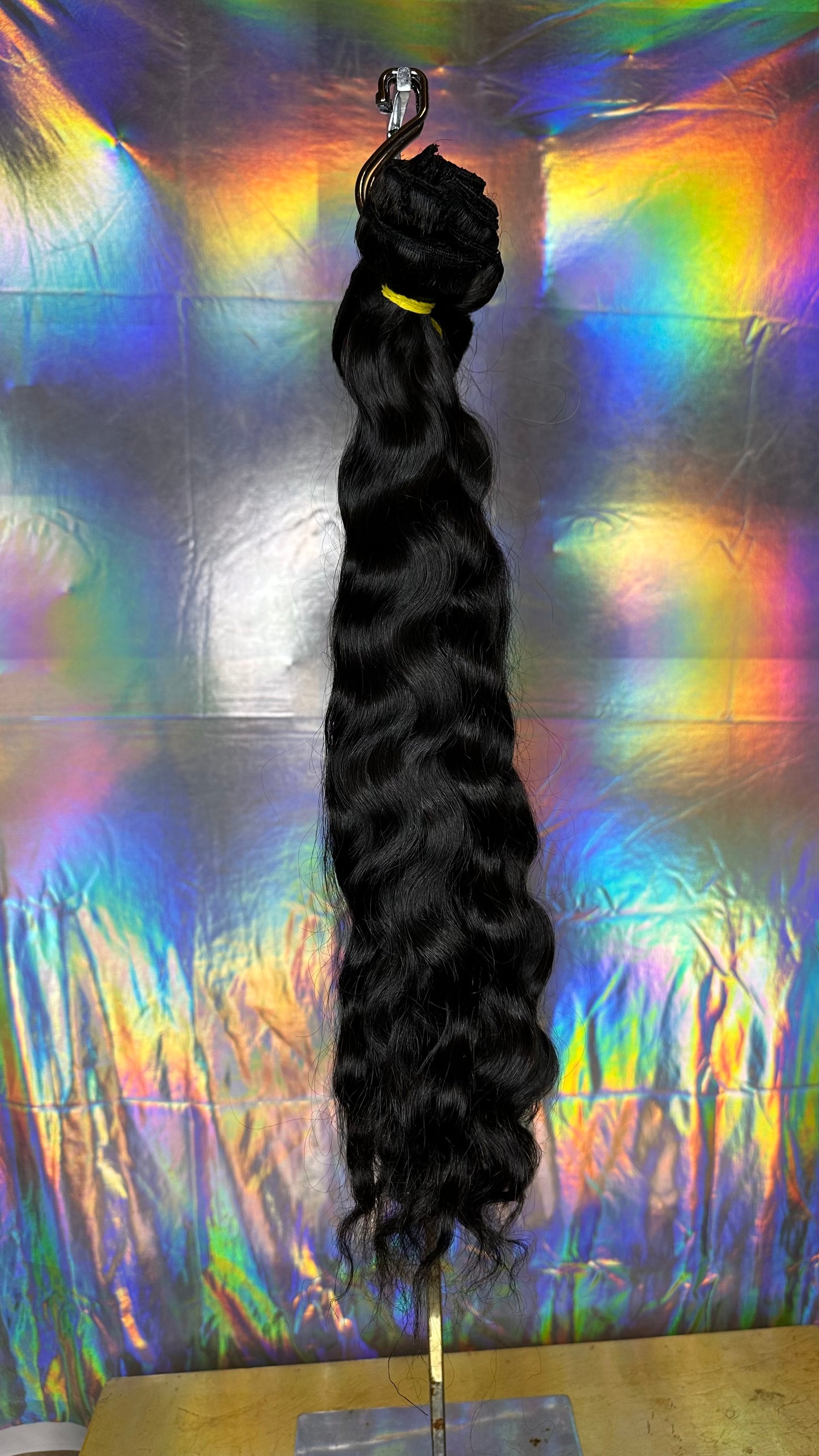 Loose Wavy Natural Black Clip-In Extensions